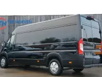 Gebraucht Peugeot Boxer 165 PS (121 kW) 2021 Schwarz Van
