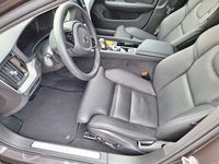 Gebraucht Volvo V60 Plus 197 PS (144 kW) 2023 Particular grey Kombi