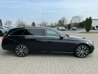 Gebraucht Mercedes E300 Avantgarde 306 PS (225 kW) 2022 Lack obsidianschwarz Kombi