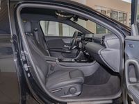 Gebraucht Mercedes E250 Advanced 163 PS (119 kW) 2023 Schwarz / kosmosschwarz (metallic) Coupé