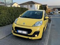 Gebraucht Peugeot 107 68 PS (50 kW) 2012 Gelb Kleinwagen