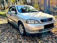 Usata Opel Astra 100 CV (73 kW) 2001 Argento Berlina