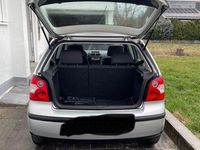 Gebraucht VW Polo Basis 64 PS (47 kW) 2003 Silber Limousine