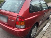 Gebraucht Mazda 323 88 PS (64 kW) 1997 Rot Kleinwagen