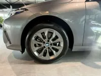 Neu BMW 220 163 PS (119 kW) 2026 Grau Limousine