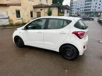 Gebraucht Hyundai i10 80 PS (58 kW) 2014 Weiß Kleinwagen