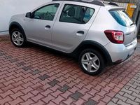 Gebraucht Dacia Sandero 90 PS (66 kW) 2013 Silber Kleinwagen