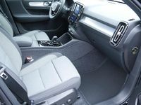 Gebraucht Volvo XC40 Plus 197 PS (144 kW) 2024 Onyx schwarz SUV