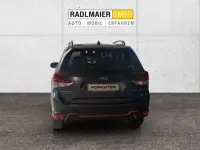 Käytetty Subaru Forester 150 HP (110 kW) 2024 Harmaa Katumaasturi