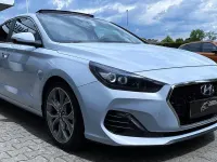 Gebraucht Hyundai i30 Style 140 PS (102 kW) 2019 Weiß Limousine