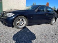 Gebraucht BMW 318 129 PS (94 kW) 2007 Blau Limousine