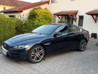 Gebraucht Jaguar XE Portfolio 180 PS (132 kW) 2018 Blau Limousine