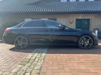 Gebraucht Mercedes C300 AMG line 258 PS (189 kW) 2018 Schwarz Limousine