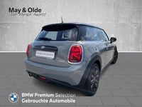Gebraucht Mini Cooper Chili 136 PS (100 kW) 2019 Metallic) (grau Kleinwagen