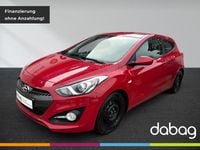 Gebraucht Hyundai i30 Classic 99 PS (72 kW) 2014 Cool red Coupé