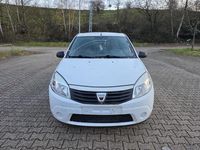 Gebraucht Dacia Sandero 75 PS (55 kW) 2010 Weiß Limousine