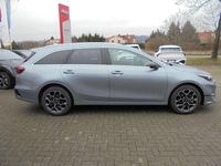 Neu Kia Ceed Sportswagon 101 PS (74 kW) 2025 Lunarsilber metallic Kombi