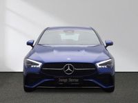 Gebraucht Mercedes CLA200 Shooting Brake AMG line 150 PS (110 kW) 2024 Blau Kombi