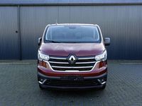 Gebraucht Renault Trafic 150 PS (110 kW) 2024 Rot Van / Kleinbus