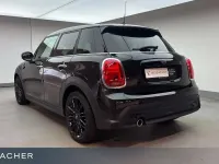 Gebraucht Mini Cooper Classic 136 PS (100 kW) 2023 Schwarz Kleinwagen