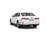 Neu BMW 520 197 PS (144 kW) 2025 Alpinweiss uni Limousine