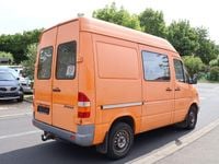Second-hand Mercedes Sprinter 82 CP (60 kW) 2000 Portocaliu Van