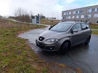 Gebraucht Seat Altea Reference 105 PS (77 kW) 2014 Grau Van / Kleinbus