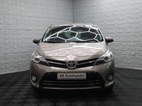 Gebraucht Toyota Verso Executive 150 PS (110 kW) 2014 Braun Van / Kleinbus