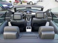 Gebraucht BMW 325 Cabriolet Sport Line 204 PS (150 kW) 2011 Schwarz Cabrio
