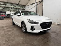 Gebraucht Hyundai i30 140 PS (102 kW) 2018 Weiß Kombi