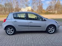 Gebraucht Renault Clio II 75 PS (55 kW) 2008 Silber Kleinwagen