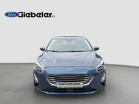 Gebraucht Ford Focus Cool & Connect 125 PS (91 kW) 2019 Chromablau metallic Kleinwagen
