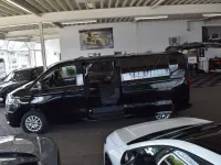Neu VW Caravelle Life 150 PS (110 kW) 2026 Midnight black metallic Van