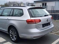 Gebraucht VW Passat Trendline 125 PS (91 kW) 2015 Reflexsilber metallic Kombi