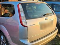 Gebraucht Ford Focus 110 PS (80 kW) 2009 Silber Kombi