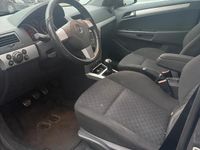 Gebraucht Opel Astra 105 PS (77 kW) 2004 Silber Limousine