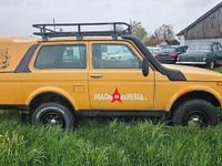 Second-hand Lada niva 82 CP (60 kW) 2007 Galben SUV