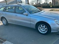 Gebraucht Mercedes E240 Elegance 177 PS (130 kW) 2005 Silber Kombi