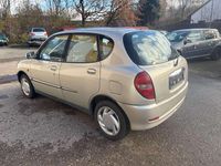 Gebraucht Daihatsu Sirion Plus 58 PS (42 kW) 2002 Bronze Kleinwagen