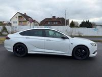 Gebraucht Opel Insignia Exklusiv 209 PS (153 kW) 2018 Weiß Limousine