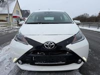 Gebraucht Toyota Aygo 69 PS (50 kW) 2017 Weiß Kleinwagen