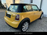 Używany Mini Cooper 120 KM (88 kW) 2009 Żółty Hatchback