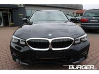 Gebraucht BMW 320 Advantage 190 PS (139 kW) 2020 Schwarz Kombi