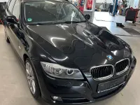 Gebraucht BMW 318 Comfort Edition 143 PS (105 kW) 2012 Schwarz ii Kombi