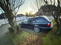 Gebraucht BMW 530 193 PS (141 kW) 2001 Schwarz Kombi