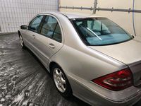 Gebraucht Mercedes C200 163 PS (119 kW) 2000 Silber Limousine