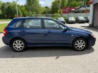 Gebraucht Kia Cerato EX 143 PS (105 kW) 2005 Blau Limousine