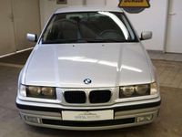 Gebraucht BMW 323 170 PS (125 kW) 1998 Silber Limousine