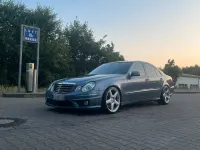 Gebraucht Mercedes E500 AMG 306 PS (225 kW) 2002 Blau Limousine