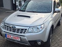 Gebraucht Subaru Forester Comfort 147 PS (108 kW) 2011 Spark silver (m) SUV